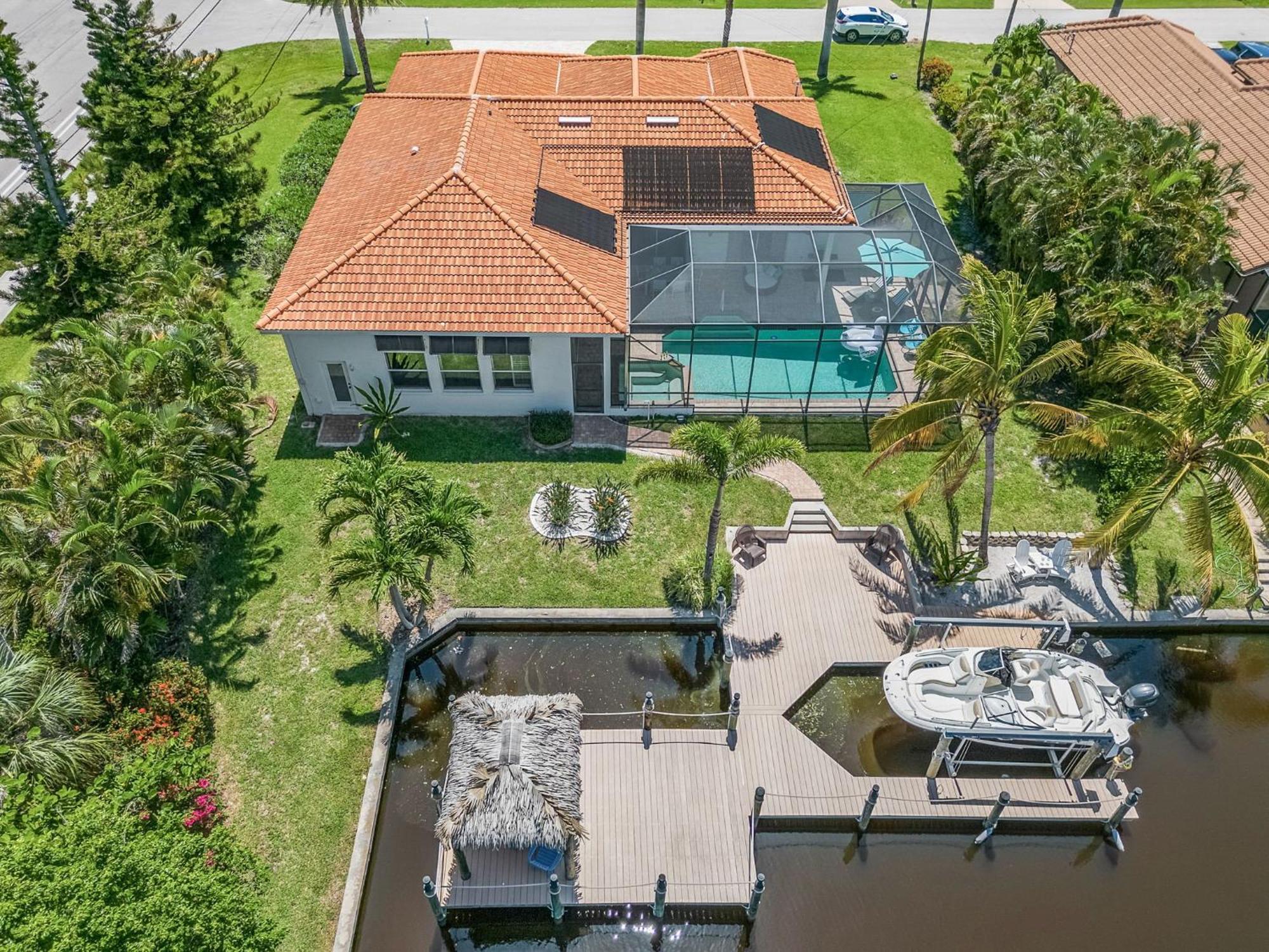 Villa Azurro, 珊瑚角 外观 照片